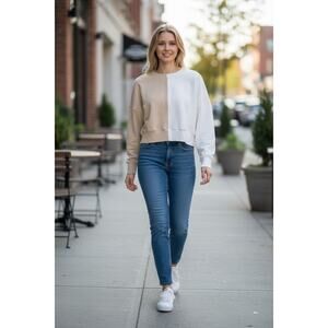 Abercrombie & Fitch Soft AF Cream Colorblock Cropped Crewneck Sweatshirt Size M